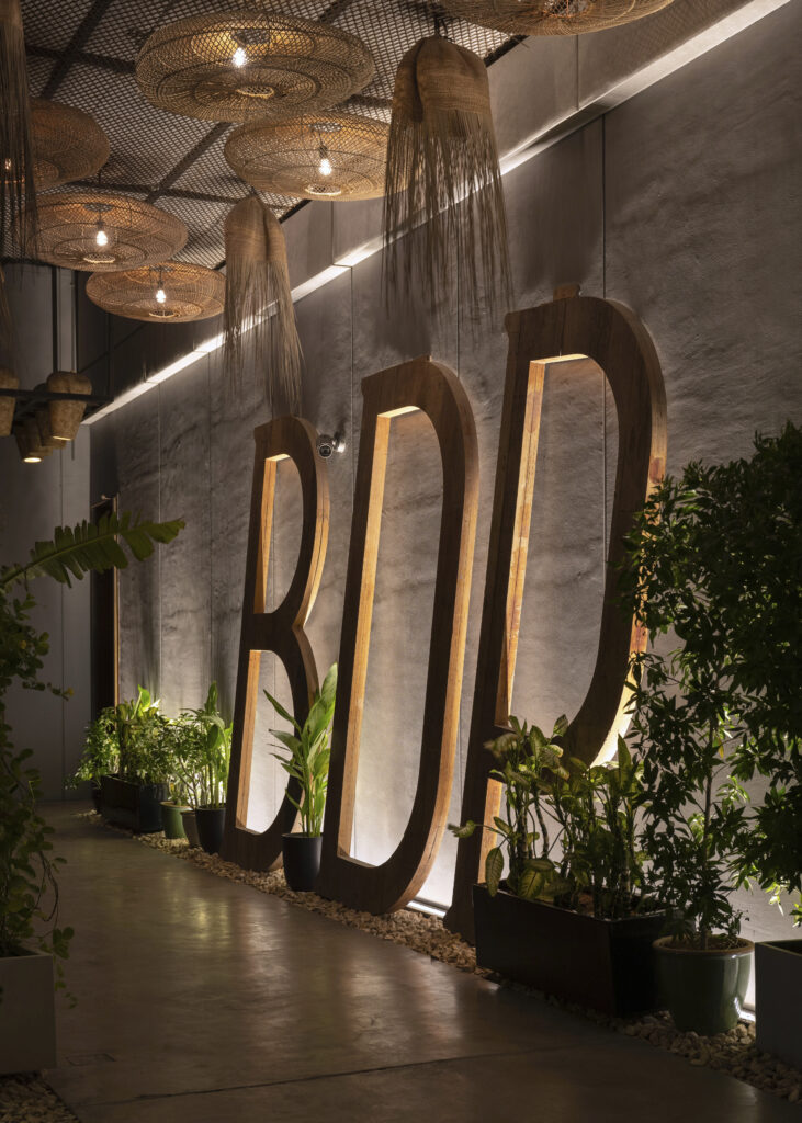 بار دو بور يفتح آفاق جديدة في عالم الضيافة والترفيه الفاخر في قطر