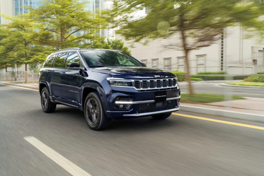 جيب كوماندر بطرازات تناسب كل الأذواق