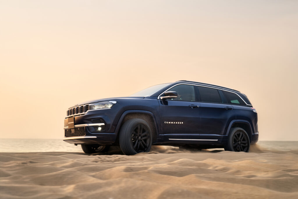 أداء لا يقهر على كل التضاريس مع محرك جيب كوماندر التوربيني الجديد