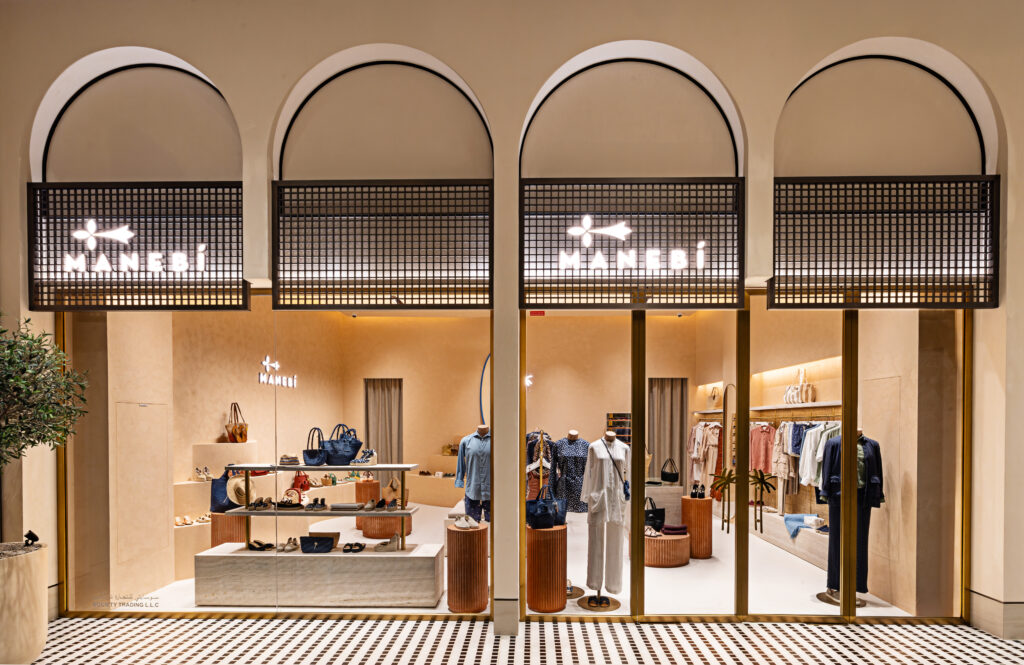 مانِبي تطلق أول بوتيك أحادي في دبي مول: تجربة فاخرة مستوحاة من البحر الأبيض المتوسط