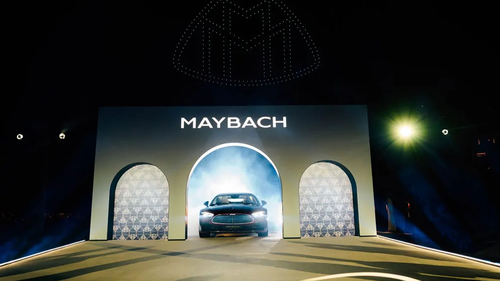  الظهور الإقليمي الأول لمرسيدس-مايباخ SL 680 Monogram Series في دبي