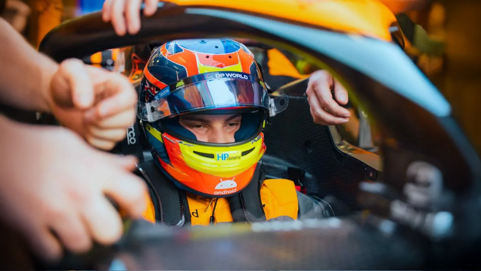 مدرج بياستري يخلّد اسم النجم الصاعد في عالم فورمولا 1