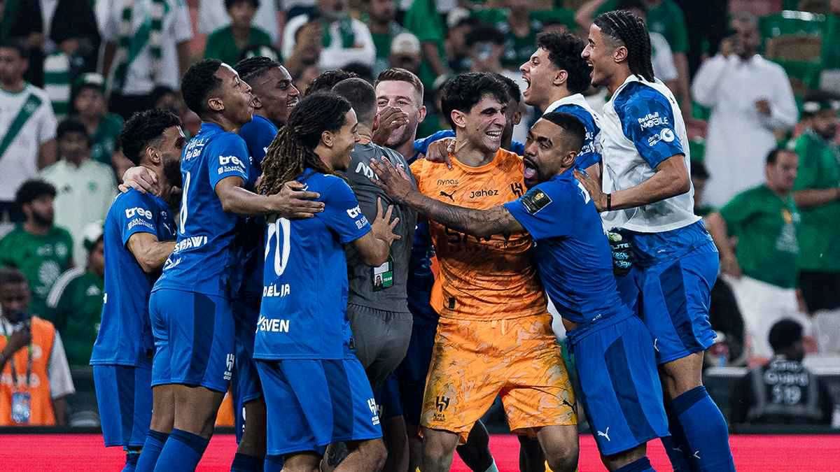 الهلال والخلود إلى نهائي كأس الملك بعد مواجهتين مثيرتين