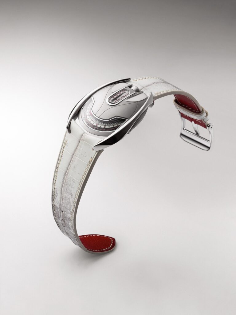 إبراز مكونات الساعة القابلة للتعديل مثل الشفرات والهالة والأجنحة