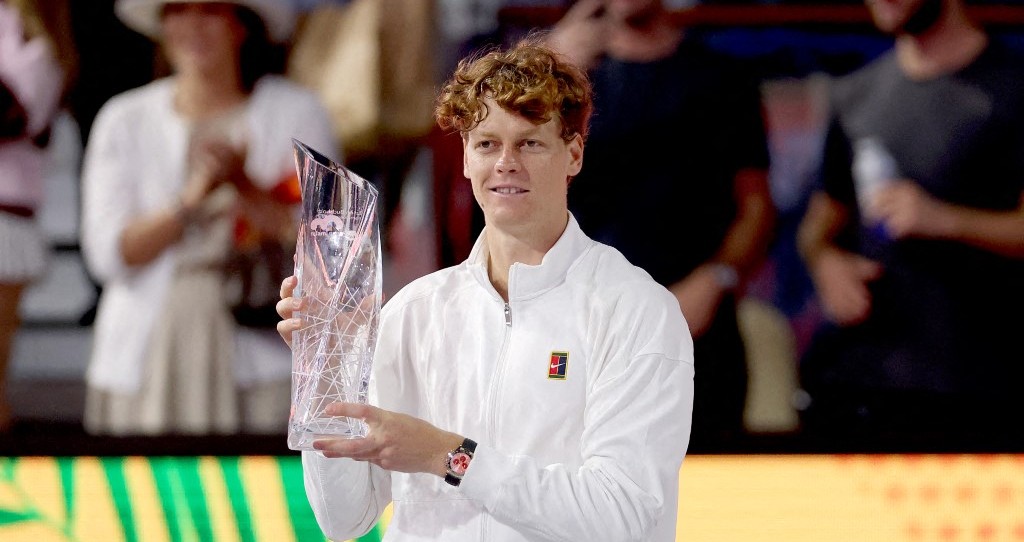 يانيك سينر يطارد القمة وأرينا سابالينكا تفرض هيمنتها في صدارة التنس