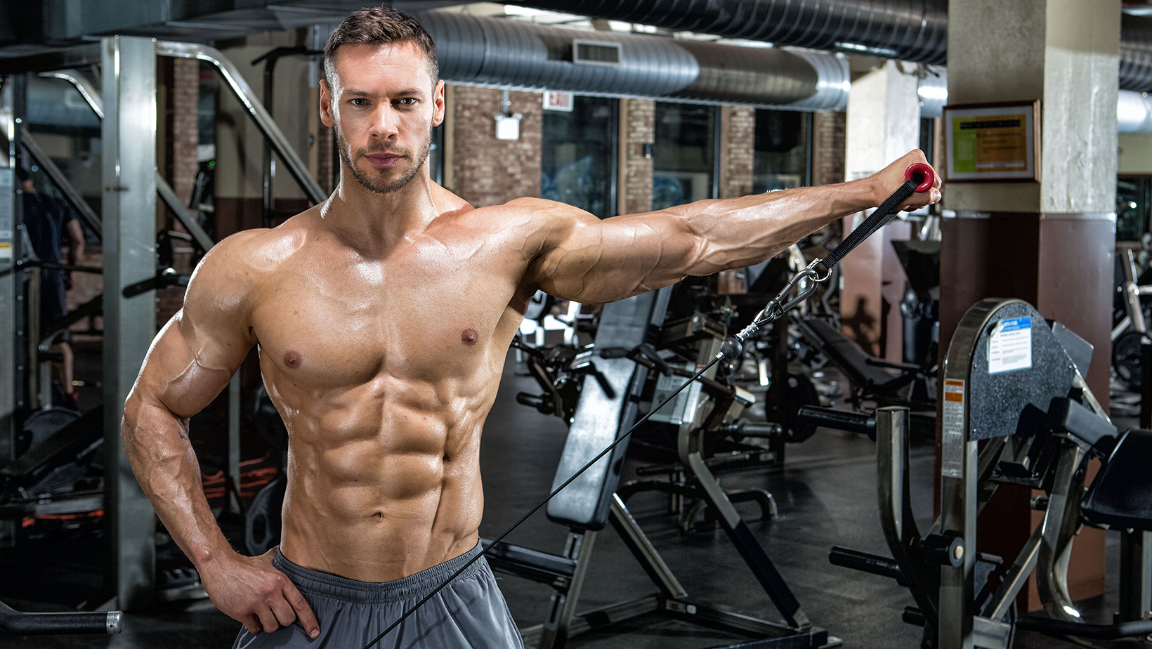 كمال الأجسام للمبتدئين: دليل شامل لبناء العضلات بسرعة