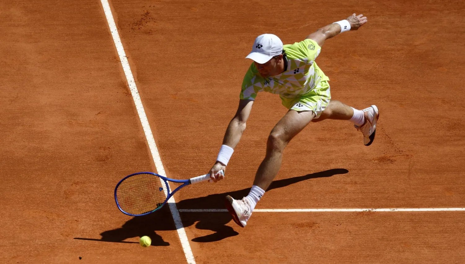 كاسبر رود يواصل حملة الدفاع عن لقبه في مدريد وليلى فرنانديز تكتب التاريخ