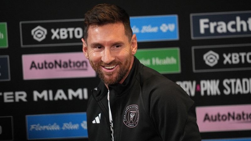 ميسي يشتري نادي كورنيا الإسباني من الدرجة الخامسة