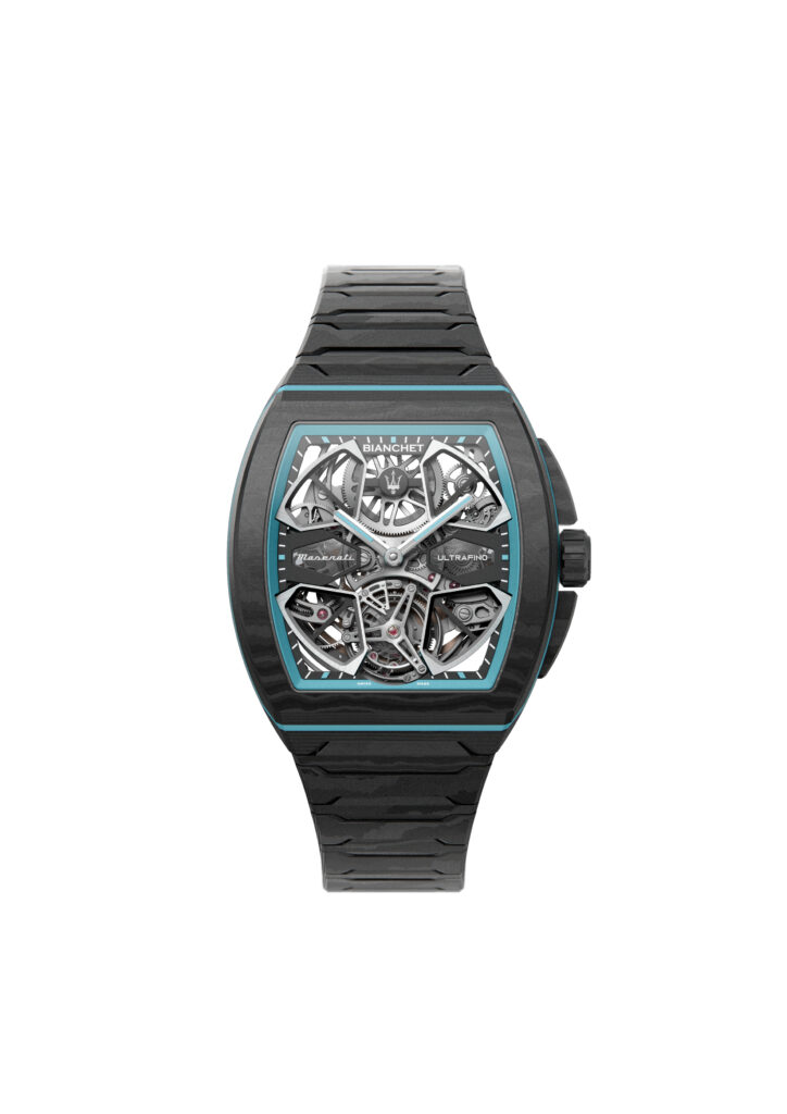 هندسة خفيفة تجمع ألياف الكربون والدقة الحرفية