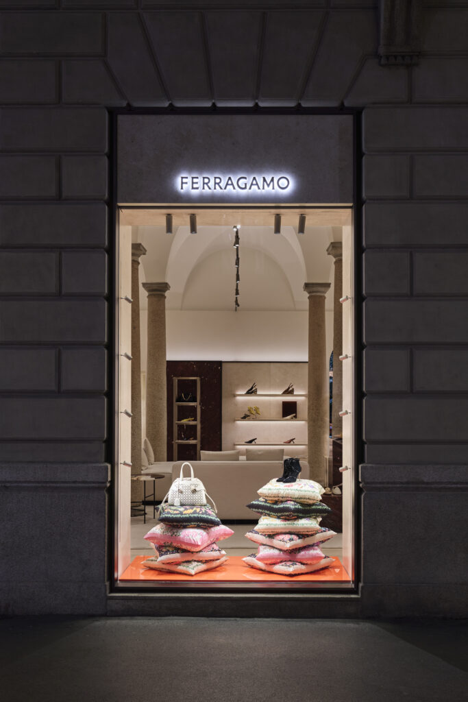 حقيبة تحكي شخصية… تصميم يعكس قوة الأسلوب وحرية التعبير
