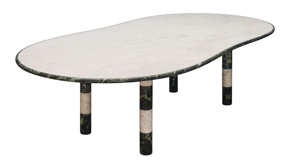 طاولة Stadium: أناقة الفروسية في تحفة رخامية خفيفة ومتقنة