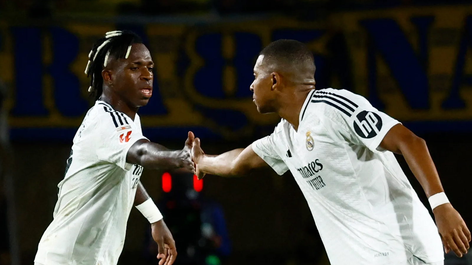 فوز ريال مدريد على ألافيس: استعادة التوازن أم مجرد عبور؟