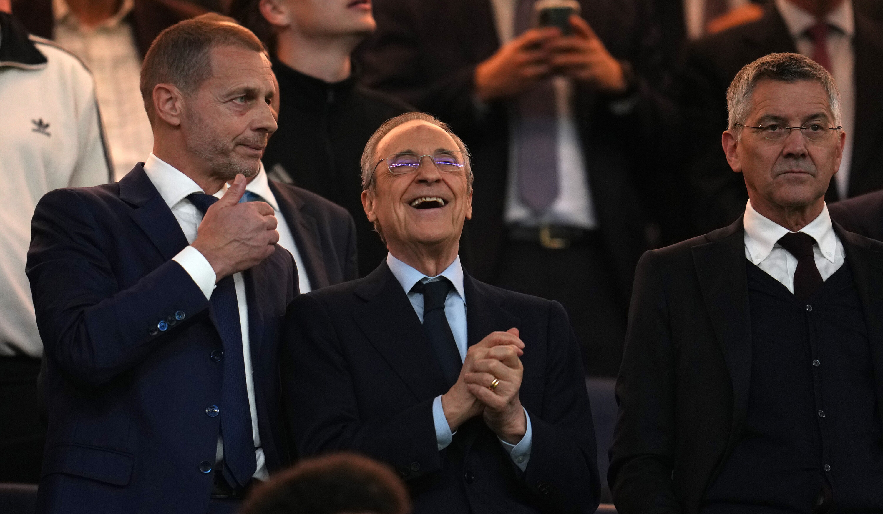 فلورنتينو بيريز يعلن ترشحه مجدداً لرئاسة ريال مدريد