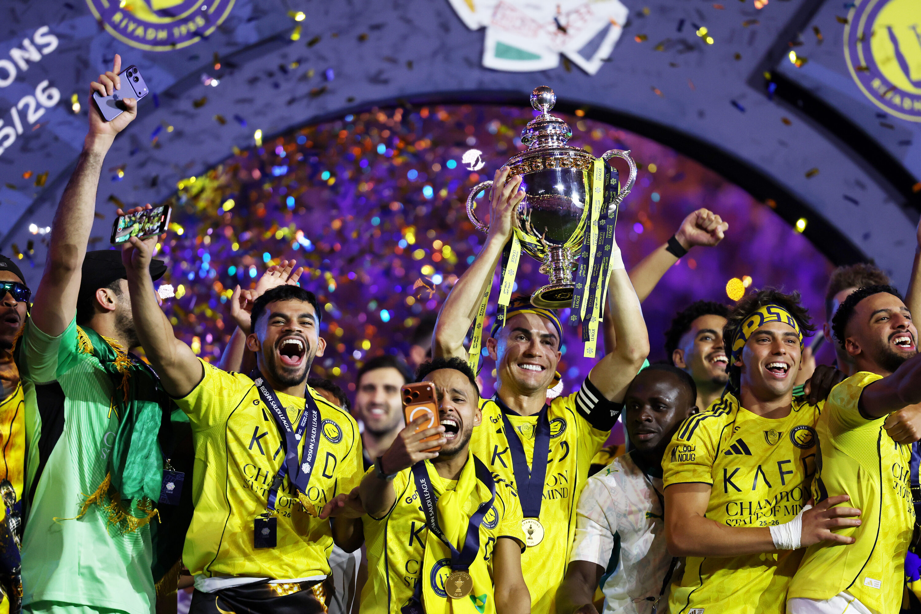 رونالدو يكتب نهاية صيامه عن البطولات ويقود النصر لعرش الدوري السعودي