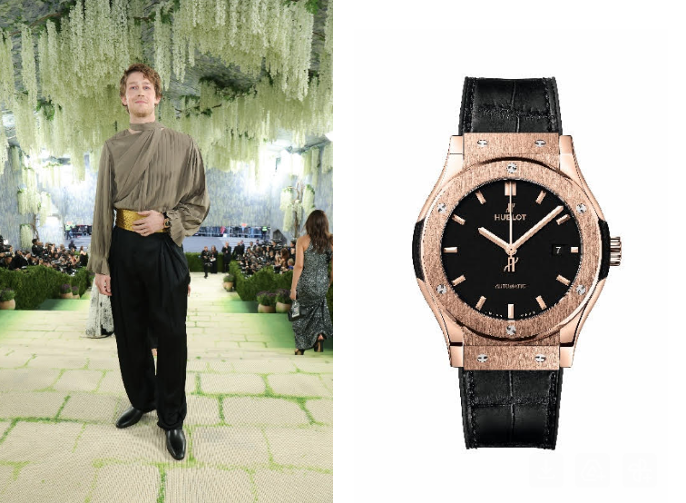 جو ألوين أكمل إطلالته بساعة Hublot Classic Fusion King Gold 42mm