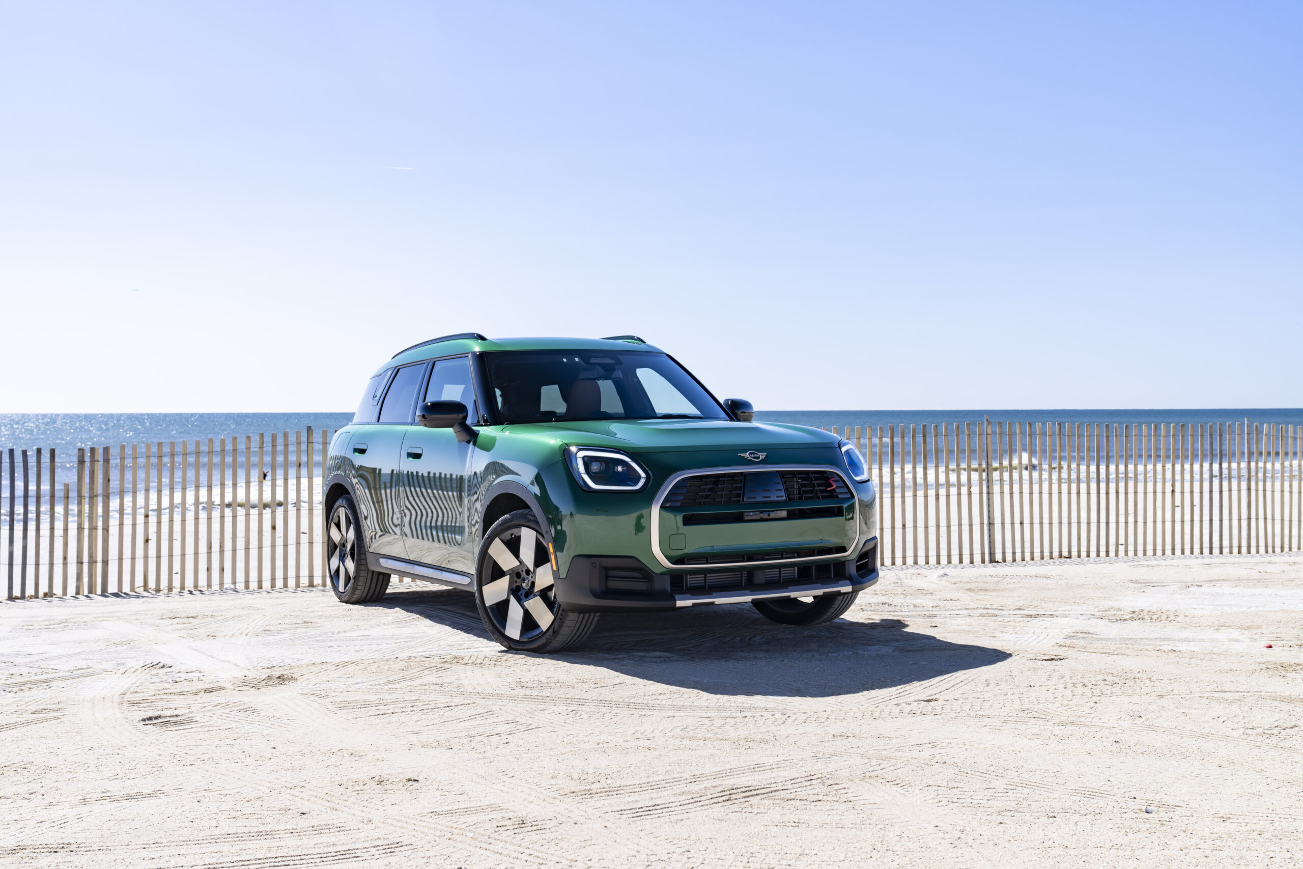 عندما تلتقي الفخامة بالنضج في MINI