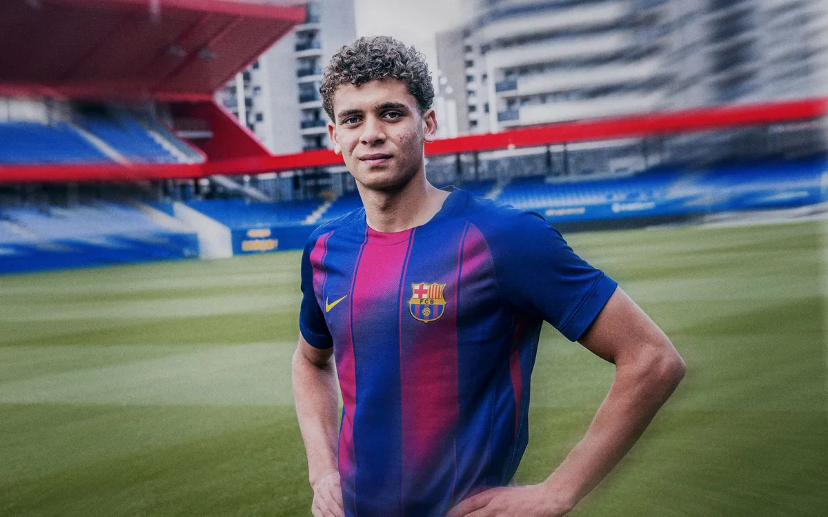 برشلونة يضم المصري حمزة عبد الكريم نهائياً من الأهلي 