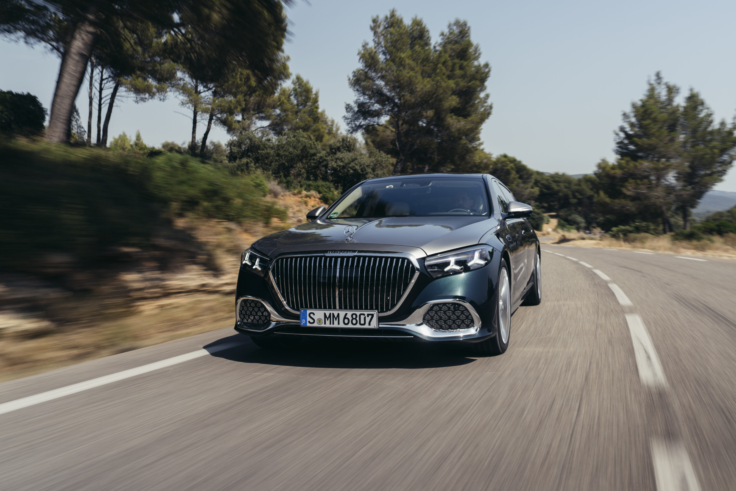 Mercedes-Maybach S-Classالجديدة: حين تلتقي الفخامة المطلقة بالذكاء الرقمي