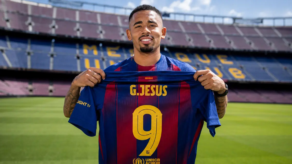 غابرييل خيسوس إلى برشلونة بـ10 ملايين يورو.. صفقة رابحة أم رهان محفوف بالمخاطر؟