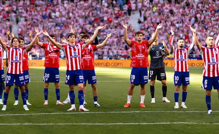 أتلتيكو يهزم ريال مدريد ويغيّر سباق الدوري الإسباني