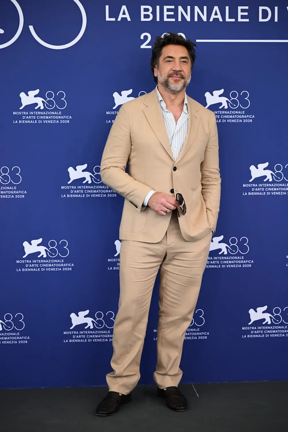 Javier Bardem... أناقة هادئة من Zegna تنسجم مع لغة الشخصية