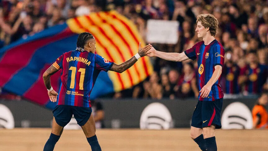 برشلونة يكتسح رايو فاليكانو بخماسية ويتصدر الدوري الإسباني بالعلامة الكاملة