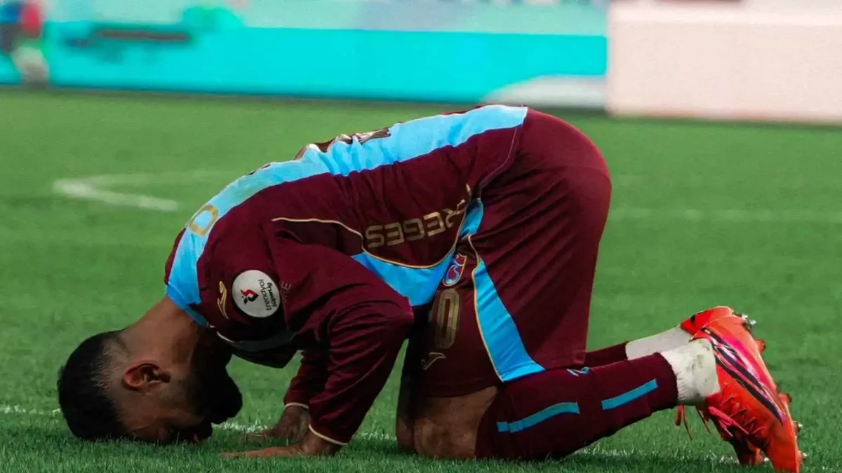محمد صلاح يقود طرابزون سبور لإسقاط بشكتاش وينفرد بصدارة هدافي الدوري التركي