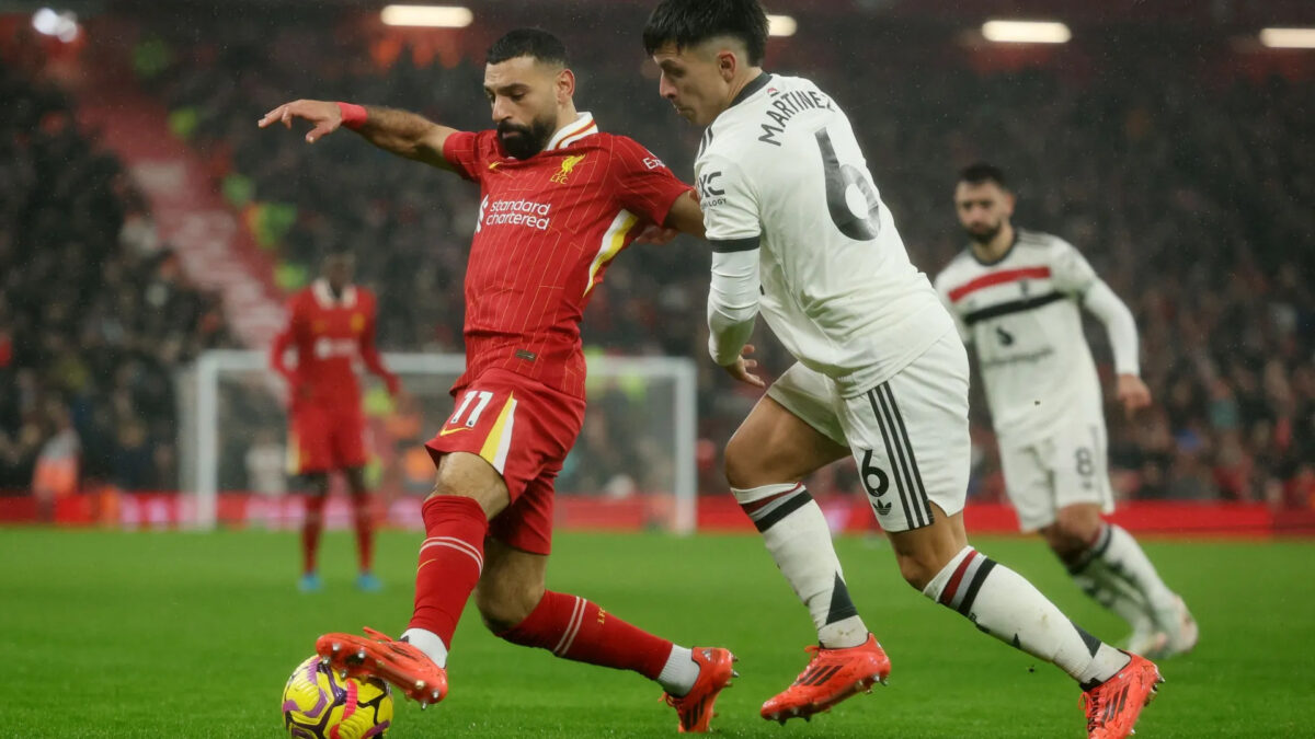 ليفربول ينتفض ومانشستر يونايتد يغرق في أزمته: صراع مشتعل على صدارة الدوري الإنكليزي