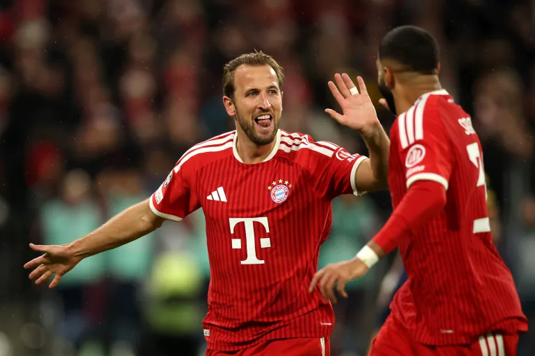 هاري كاين يتصدر قائمة أفضل 100 لاعب في العالم: ميسي يتفوق على رونالدو ولامين يامال يهدد عرش النجوم